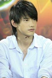 吴建飞个人资料,多才多艺的歌手、演员，影视歌三栖明星的璀璨人生